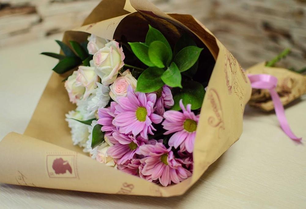 Букет цветов из: Розы и Хризантемы в Гребенской