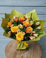 Букет цветов из:  Альстромерии и Розы в Гребенской