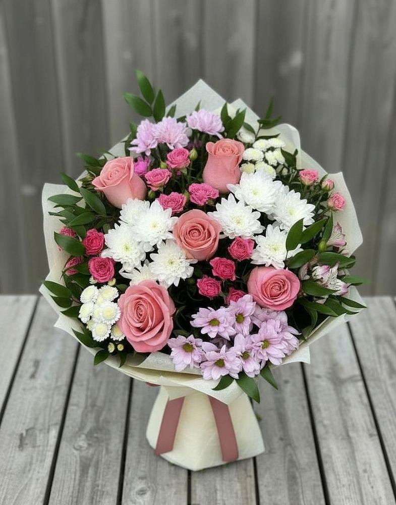 Букет цветов из: Альстромерии, Гвоздики, Розы и Хризантемы в Гребенской