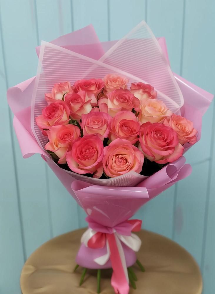 Букет 15 Розовых роз Равель в Гребенской