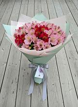 Букет цветов из:  Альстромерии в Гребенской