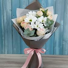 Букет цветов из:  Хризантемы и Розы в Гребенской