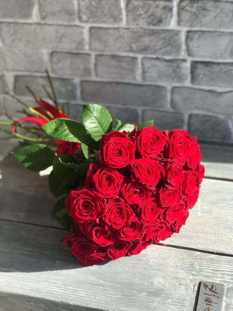 Букет Красные розы Фридом в Гребенской