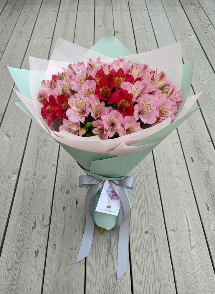 Букет цветов из: Альстромерии в Гребенской