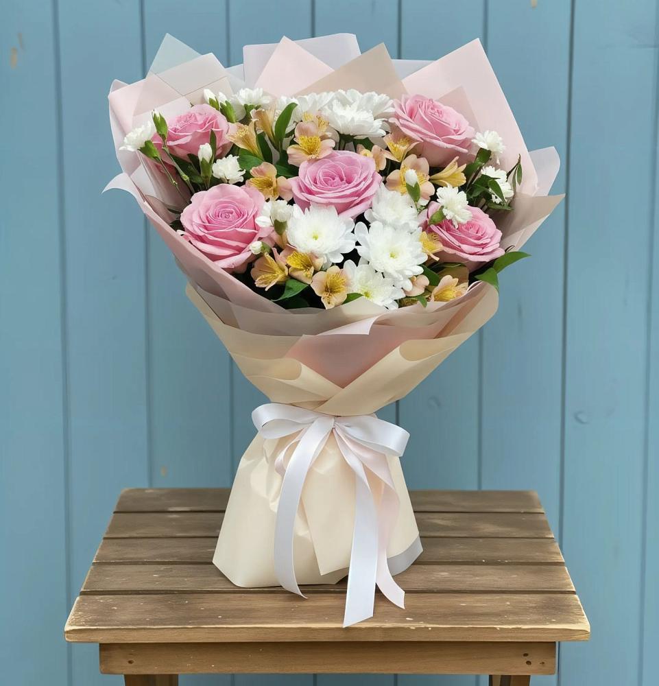 Букет цветов из: Гвоздики, Орхидеи и Розы в Гребенской