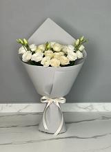 Букет цветов из:  Розы и Лизиантусы в Гребенской